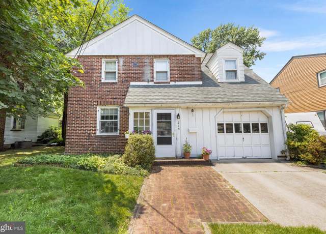 Property at 215 N Vineyard Blvd, Collingswood, NJ 08108, 3 beds, 1.5 baths