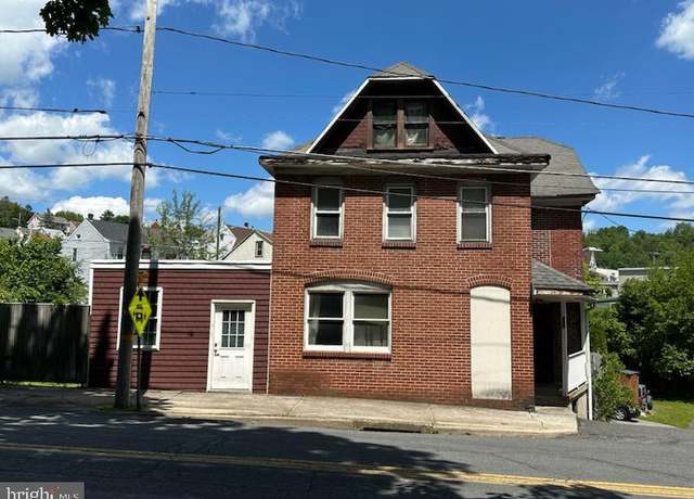 Property at 901-909 W Wade Rd, Saint Clair, PA 17970, 6 beds