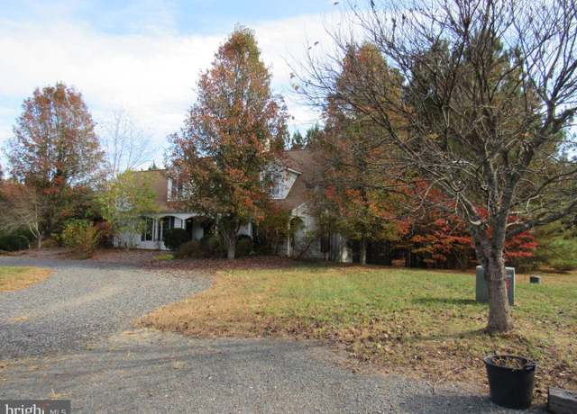 Property at 4085 Sumerduck Rd, Sumerduck, VA 22742, 3 beds, 3 baths