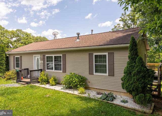 Property at 822 Pheasant Dr, Winchester, VA 22602, 3 beds, 2 baths