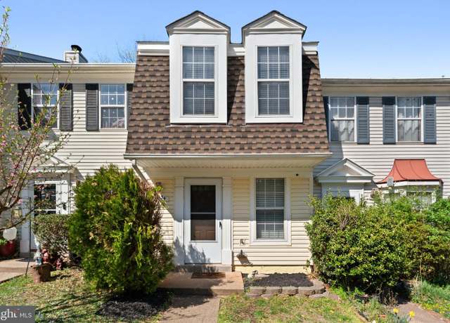 Property at 34 Palmer Ct, Sterling, VA 20165, 2 beds, 1 bath
