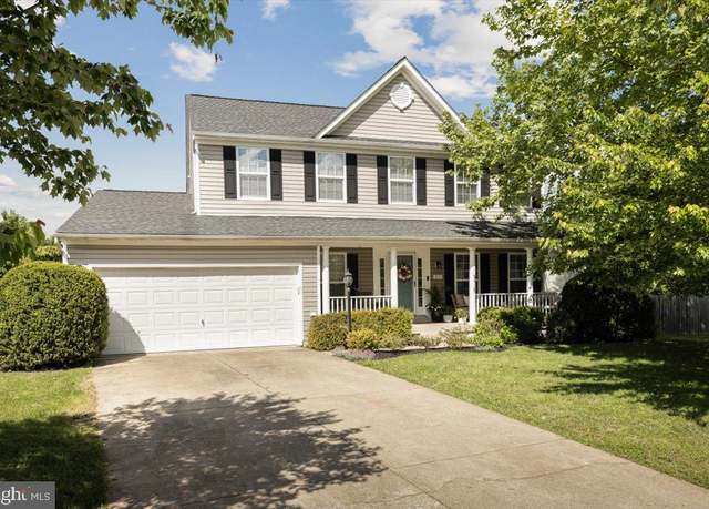 Property at 305 Daffodil Ct, Purcellville, VA 20132, 5 beds, 3.5 baths