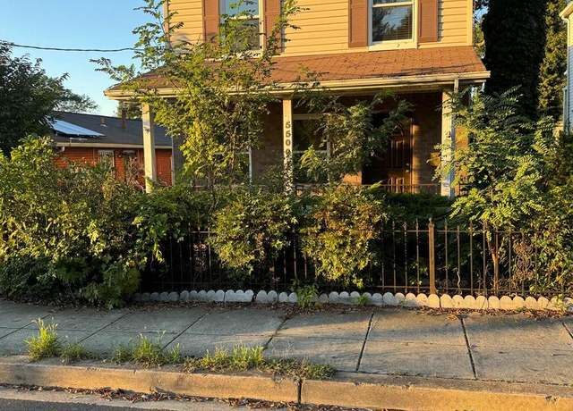 Property at 5500 SE D St SE, Washington, DC 20019, 3 beds, 1.5 baths