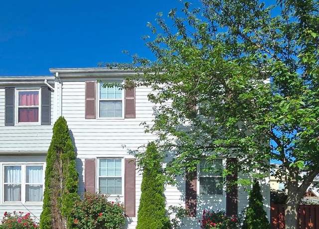 Property at 29 Consett Pl Unit 5-I, Frederick, MD 21703, 4 beds, 3.5 baths