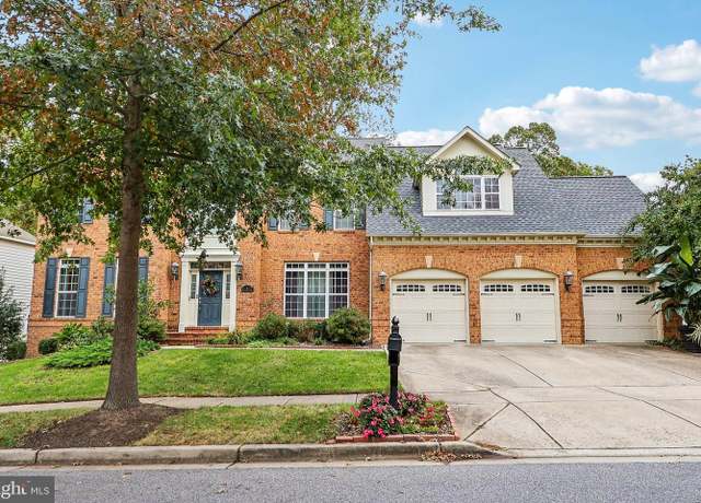 Property at 15303 Glastonbury Way, Upper Marlboro, MD 20774, 5 beds, 4.5 baths