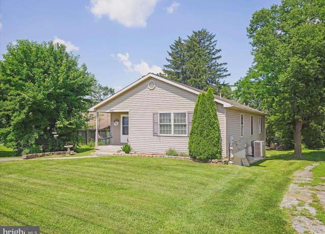 Property at 8660 Downsville Pike, Williamsport, MD 21795, 3 beds, 2 baths