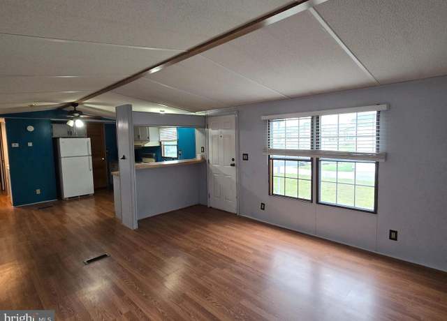 Property at 267 Mayflower Dr, Buena, NJ 08310, 2 beds, 2 baths