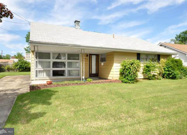 Property at 19 Rose Ave, Maple Shade, NJ 08052, 3 beds, 1 bath