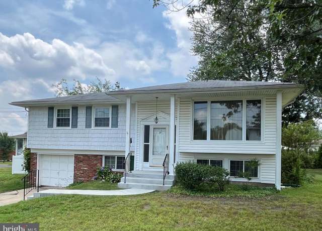 Property at 25 Holyoke Dr, Delran, NJ 08075, 4 beds, 1.5 baths
