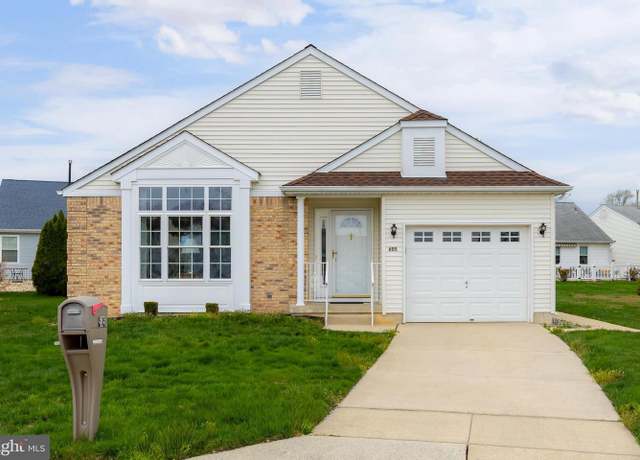 Property at 605 St Vincent Ct, Williamstown, NJ 08094, 2 beds, 2 baths