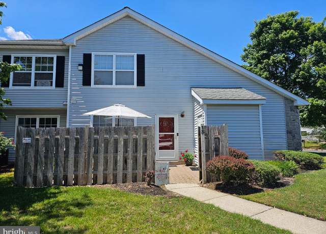 Property at 13 Caraway Ct, West Deptford, NJ 08086, 2 beds, 2 baths