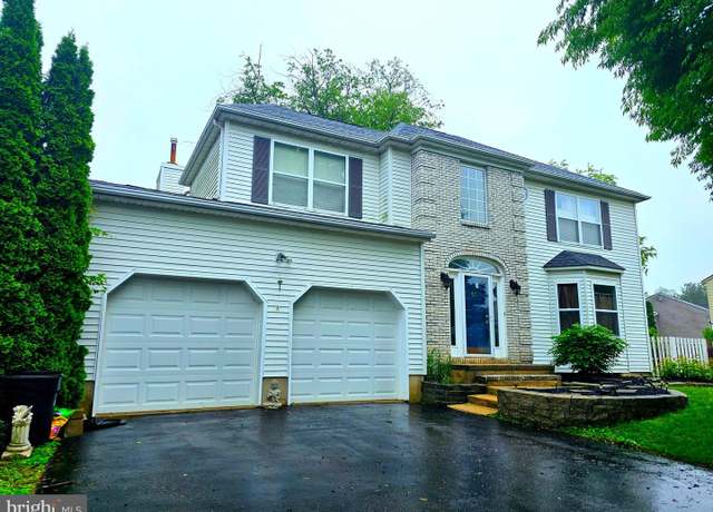 Property at 53 Perilli Dr, Hamilton, NJ 08610, 4 beds, 2.5 baths