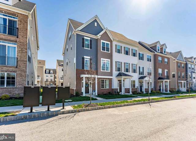 Property at 197 Smithworks Blvd, Phoenixville, PA 19460, 4 beds, 2.5 baths
