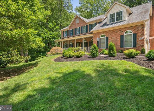 Property at 5478 Rosehaven Ct, Warrenton, VA 20187, 4 beds, 4.5 baths