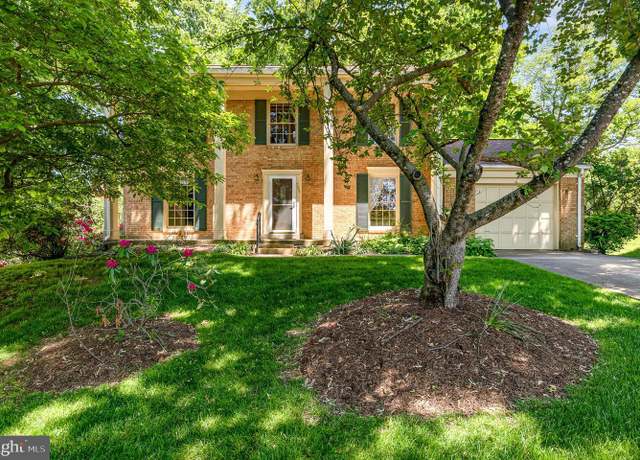 Property at 705 Upham Pl NW, Vienna, VA 22180, 4 beds, 3.5 baths