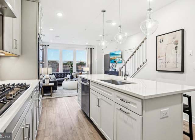 Property at 20082 Coral Wind Ter, Ashburn, VA 20147, 3 beds, 2.5 baths