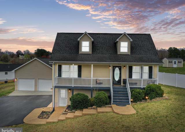 Property at 317 Locustdale Loop, Shenandoah, VA 22849, 3 beds, 2.5 baths