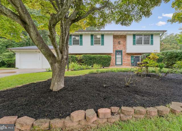 Property at 15085 Greenmount Dr, Woodbridge, VA 22193, 4 beds, 2 baths