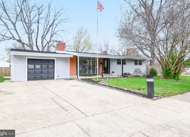 Property at 39 Mavista Cir, Newark, DE 19713, 3 beds, 2 baths