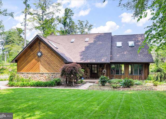 Property at 13 Quartz Mill Rd, Newark, DE 19711, 4 beds, 2.5 baths