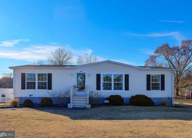Property at 223 Joanne Dr, Millsboro, DE 19966, 3 beds, 2 baths