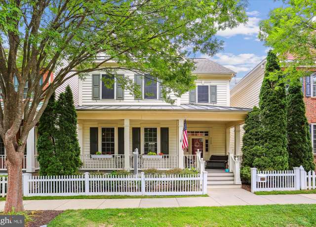 Property at 713 Bright Meadow Dr, Gaithersburg, MD 20878, 4 beds, 3.5 baths