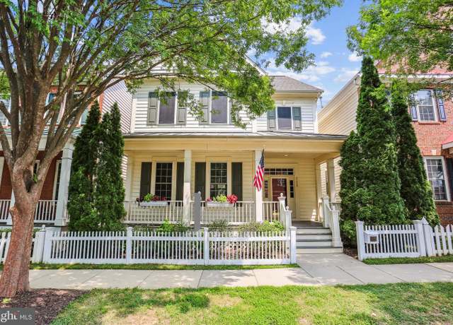 Property at 713 Bright Meadow Dr, Gaithersburg, MD 20878, 4 beds, 3.5 baths
