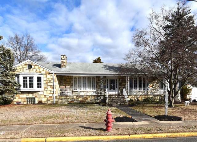 Property at 515 Rutgers Ave, Burlington, NJ 08016, 4 beds, 2.5 baths
