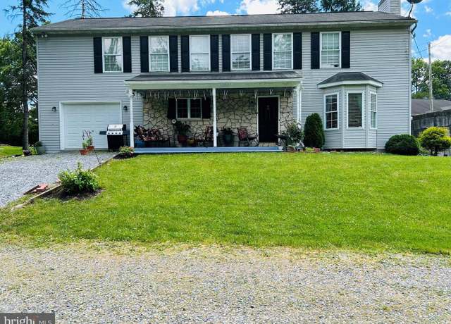 Property at 99 Berkley Rd, Reading, PA 19605, 4 beds, 3.5 baths