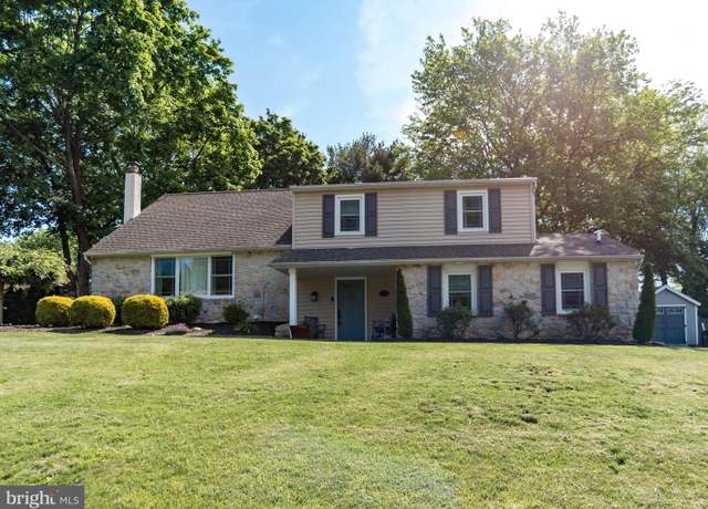 Property at 303 N Elm Ave, Newtown, PA 18940, 5 beds, 3.5 baths