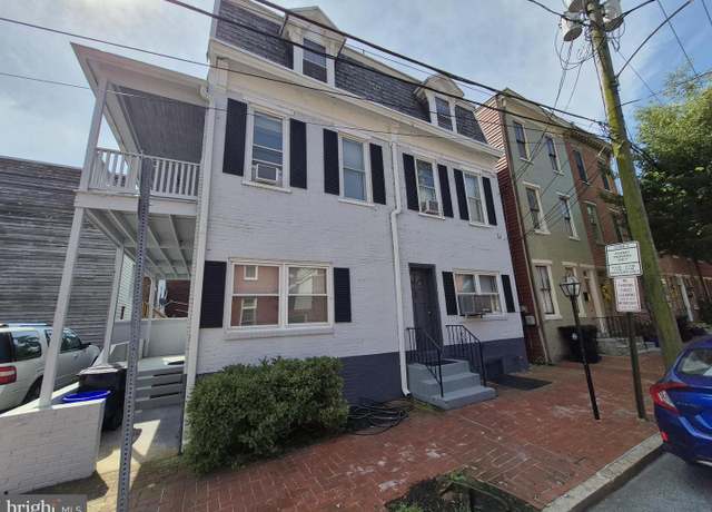 Property at 125 Washington St, Harrisburg, PA 17104, 7 beds, 1.5 baths