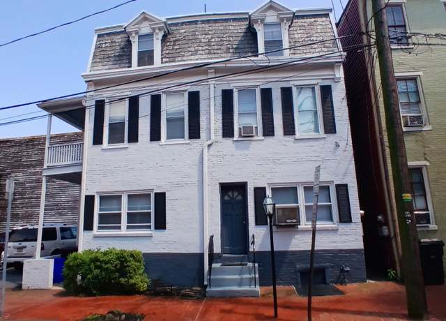 Property at 125 Washington St, Harrisburg, PA 17104, 7 beds, 1.5 baths