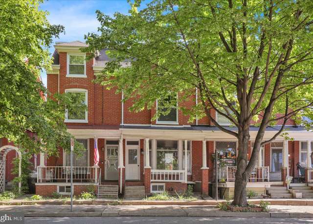 Property at 207 W Main St, Ephrata, PA 17522, 4 beds, 1.5 baths