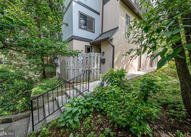 Property at 102 W Montgomery Ave Unit A, Ardmore, PA 19003, 3 beds, 2.5 baths