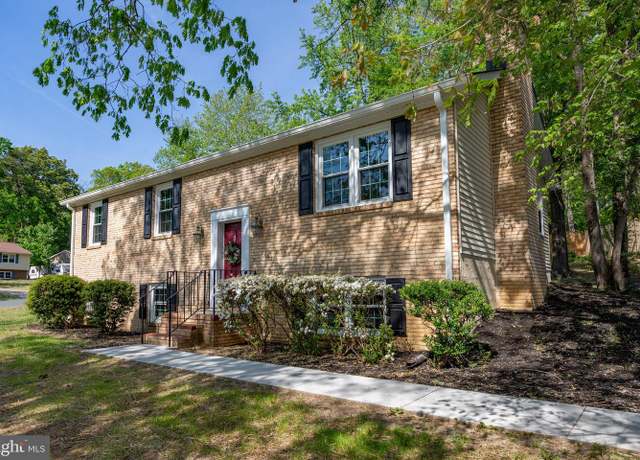 Property at 2008 Stoney Creek Dr, Fredericksburg, VA 22407, 3 beds, 2 baths