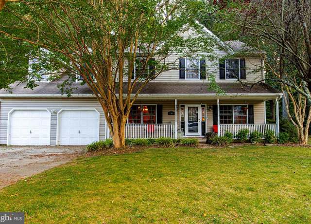Property at 104 Red Oak Dr, Dover, DE 19904, 4 beds, 2.5 baths