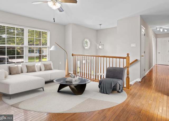 Property at 6104 9th St, Chesapeake Beach, MD 20732, 4 beds, 2.5 baths