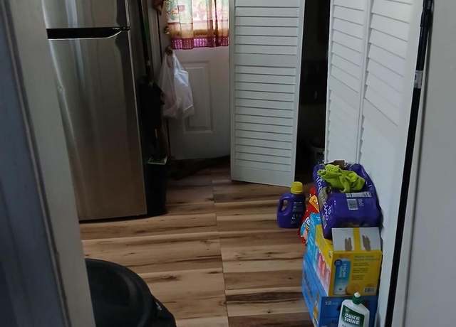 Property at 7304 Malden Ln, District Heights, MD 20747, 2 beds, 1 bath