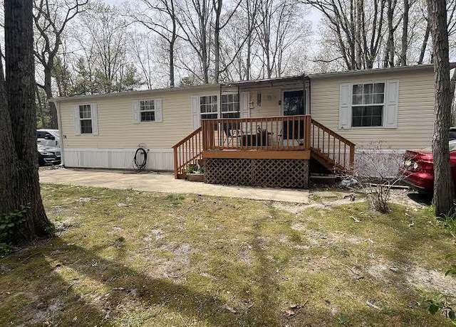 Property at 1A Oakview Dr, Shamong, NJ 08088, 3 beds, 2 baths
