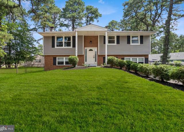 Property at 215 Seminole Trl, Browns Mills, NJ 08015, 5 beds, 2 baths