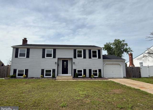 Property at 6 Spring Hill Dr, Clementon, NJ 08021, 4 beds, 2 baths