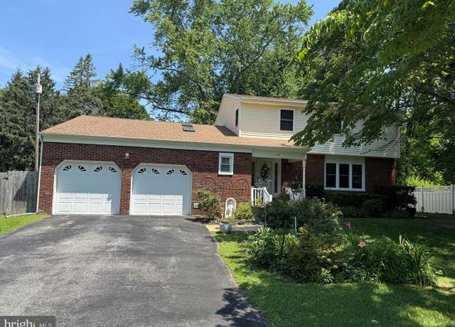 Property at 114 Salina Rd, Sewell, NJ 08080, 5 beds, 3.5 baths