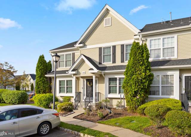 Property at 293 Brookfield Dr, Jackson, NJ 08527, 3 beds, 2.5 baths