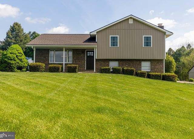 Property at 328 Evansville Rd, Fleetwood, PA 19522, 3 beds, 2 baths