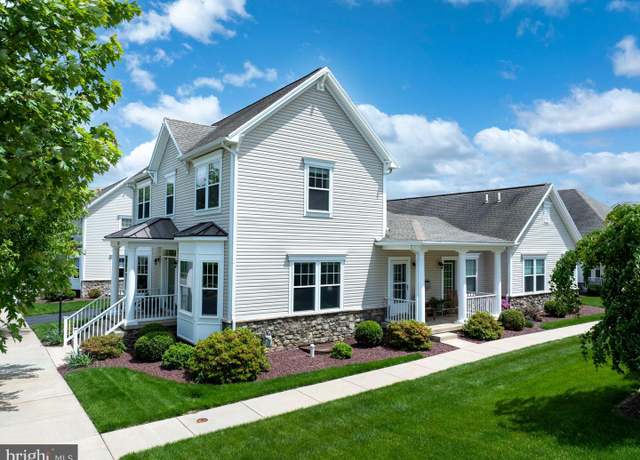 Property at 1771 Woodledge Dr, State College, PA 16803, 3 beds, 2.5 baths