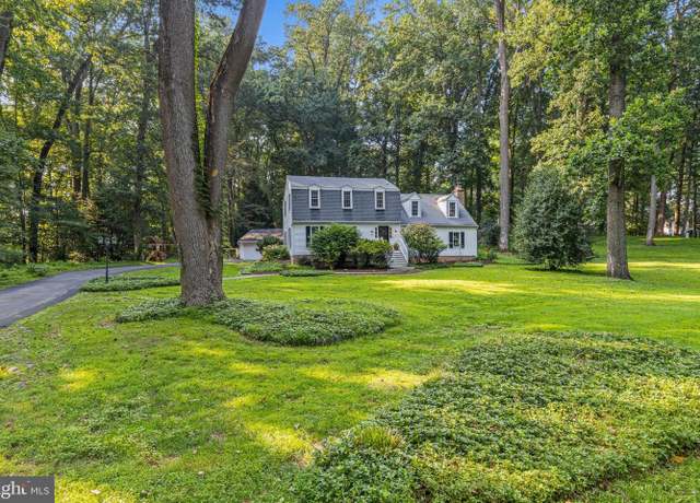 Property at 39 Fawn Ln, Kennett Square, PA 19348, 4 beds, 2.5 baths