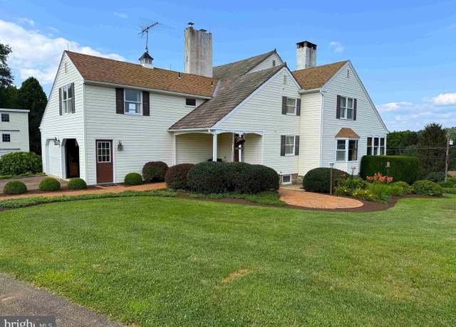 Property at 574 Cinder Rd, New Providence, PA 17560, 4 beds, 3 baths