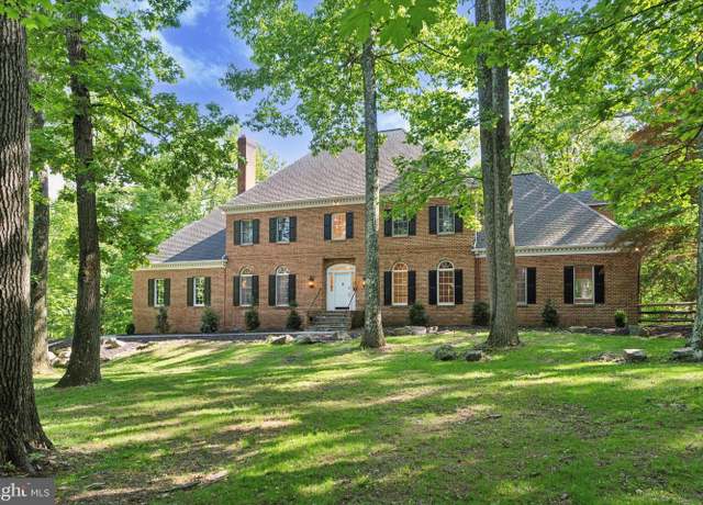 Property at 2824 Hill Rd, Green Lane, PA 18054, 4 beds, 3.5 baths
