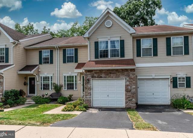 Property at 1028 Colin Dr, Royersford, PA 19468, 3 beds, 2.5 baths