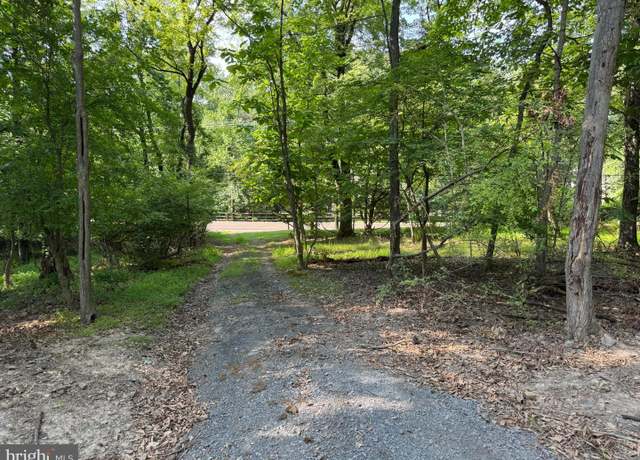Property at 416 Militia Hill Rd, Fort Washington, PA 19034, 2 beds, 1 bath